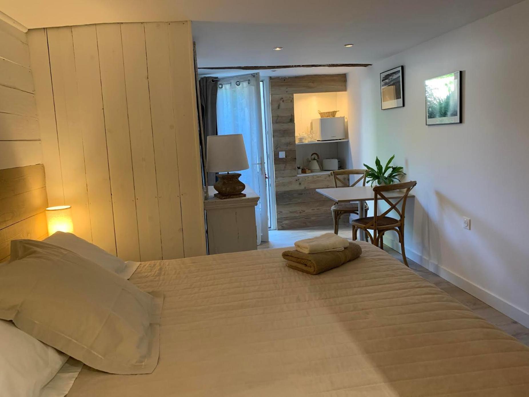 Appart'Hotel 27 Le Lion D'Or Malaucene Luaran gambar
